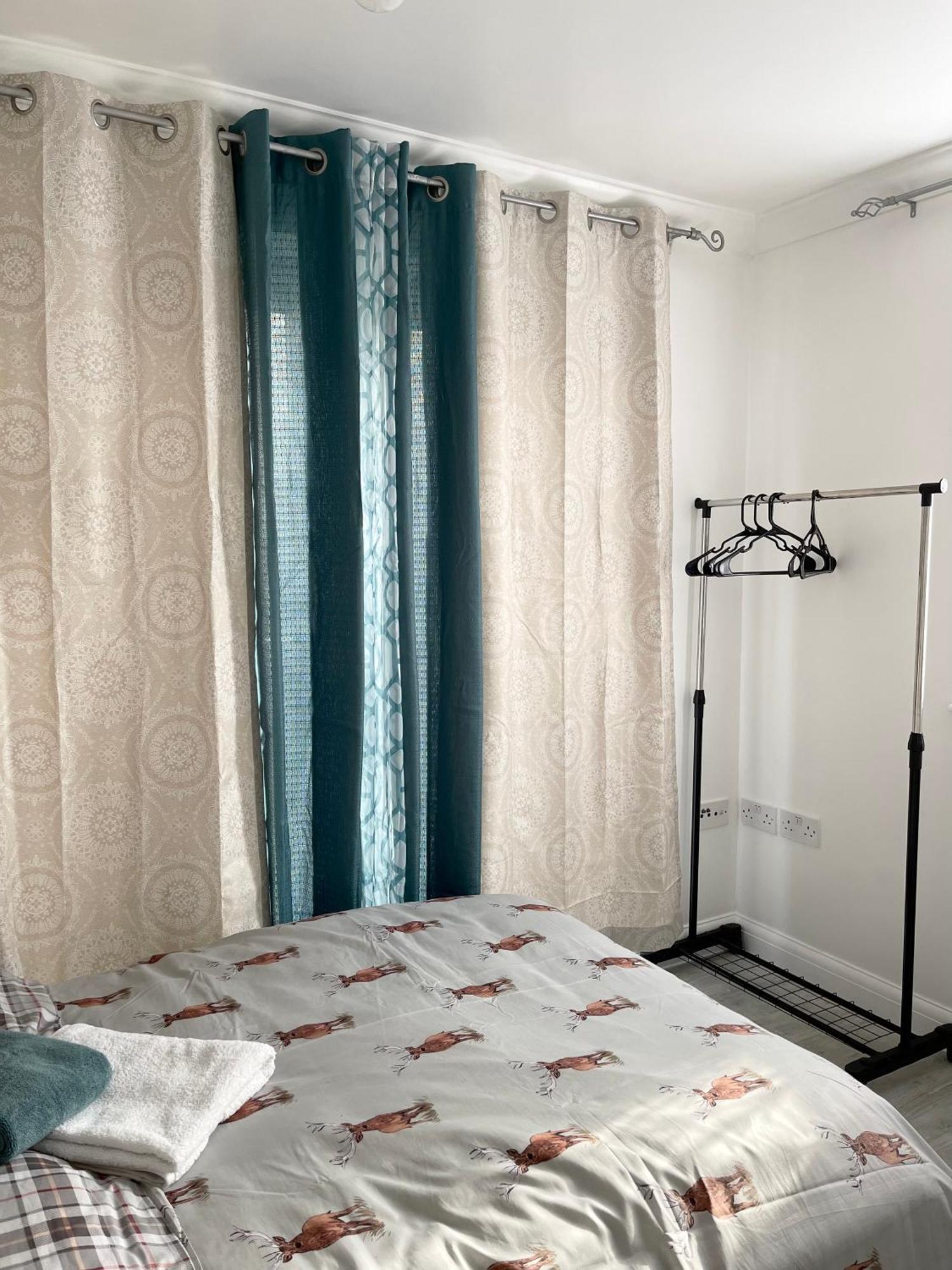 Stanton - Impeccable And Stylish 2 Bedroom Dagenham Exteriér fotografie