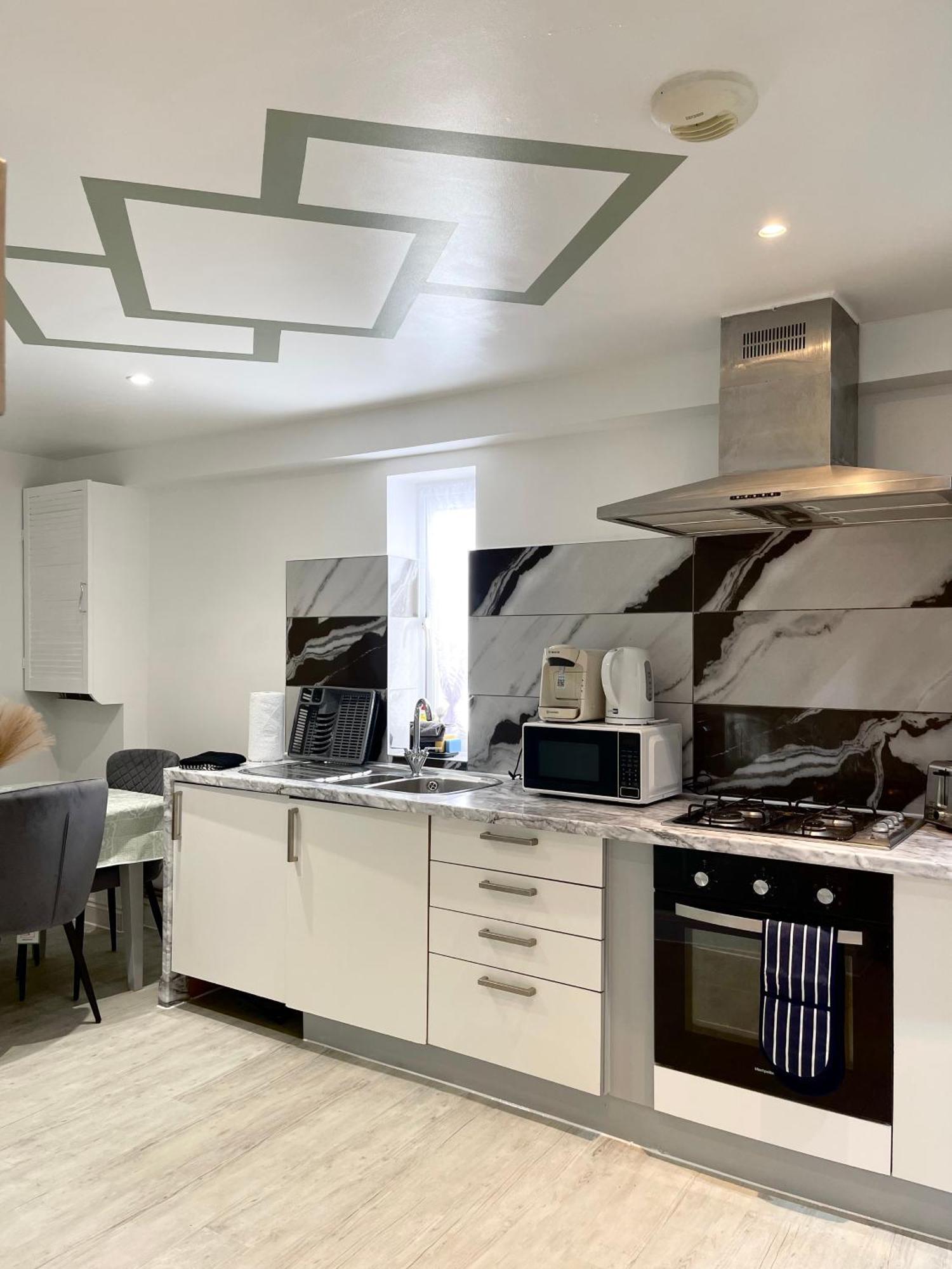Stanton - Impeccable And Stylish 2 Bedroom Dagenham Exteriér fotografie